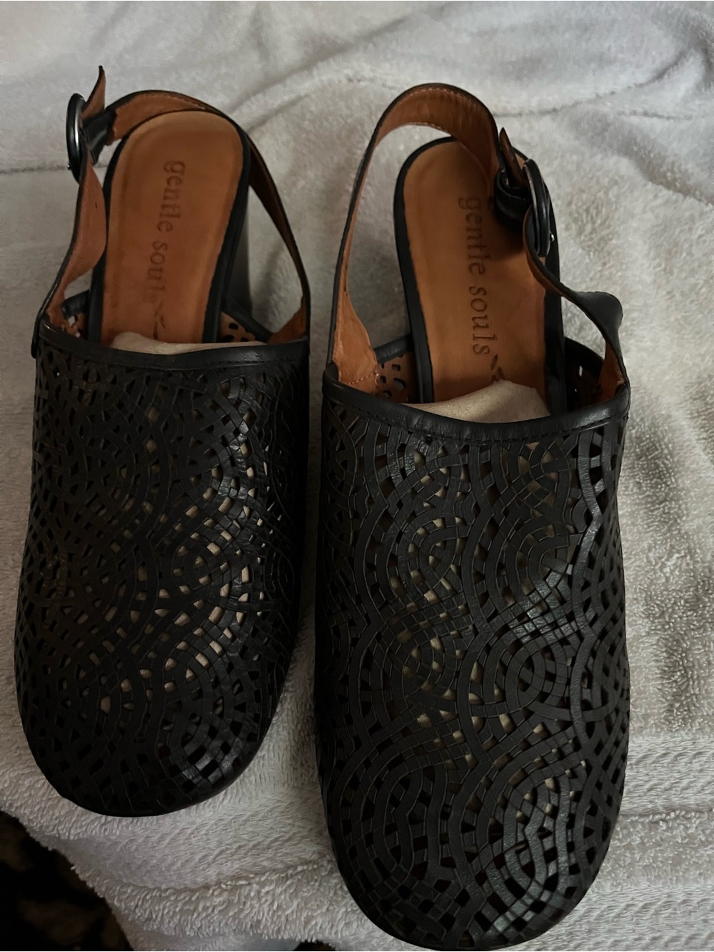 Gentle Souls Women's Black Laser-Cut Slingback Clogs by Kennet Cole. Size 11